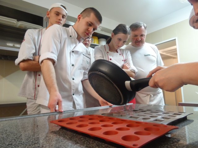 photo13.jpg